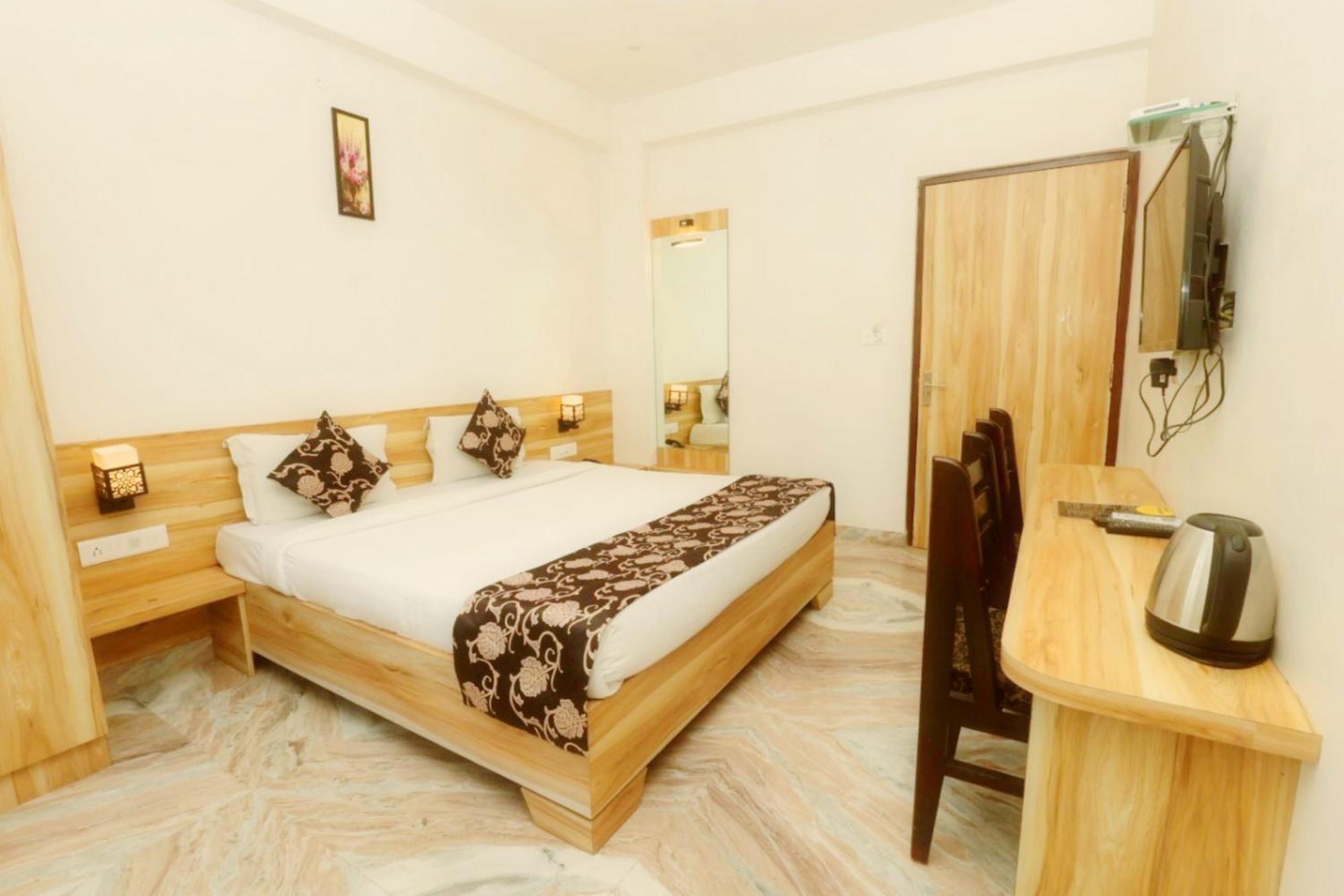 Hotel The Celebration By Amod Best Hotel & Rooftop Udaipur Exterior foto